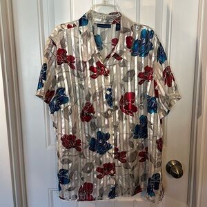 Super pretty like b and new shear Karen Scott button down blouse size XL.